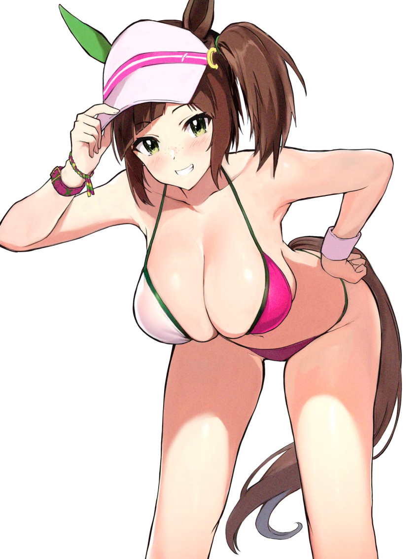 1girl adjusting_clothes adjusting_headwear alternate_costume animal_ears armpits bikini blush breasts brown_hair cleavage commentary_request freckles green_eyes grin hairband halterneck hand_on_own_hip hand_up hat_tug highres horse_ears horse_girl horse_tail huge_breasts ines_fujin_(umamusume) kokora_(kokorahen) large_breasts leaning_forward looking_at_viewer medium_hair smile solo standing string_bikini swimsuit tail umamusume visor_cap watch water white_hairband wristwatch