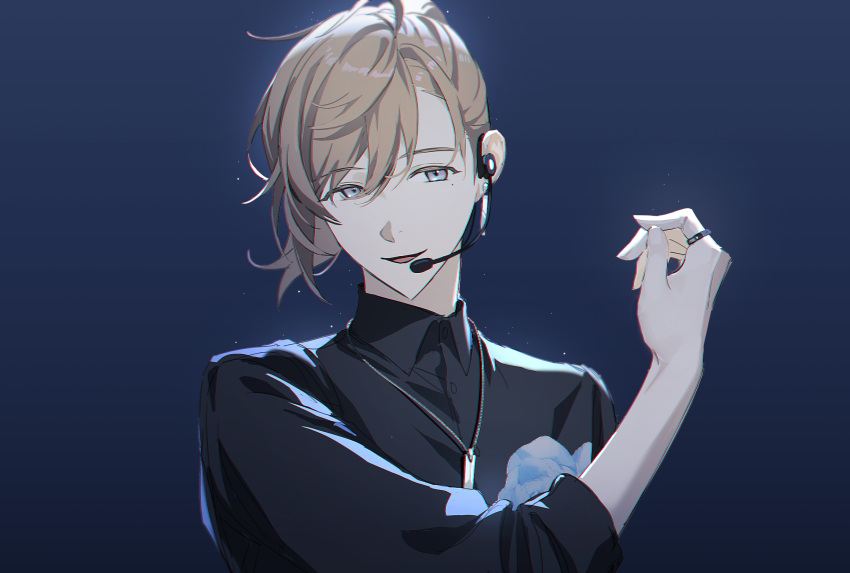 1boy black_shirt blue_background brown_hair collared_shirt earphones hand_up highres jewelry kanae_(nijisanji) looking_at_viewer male_focus microphone migo45 necklace nijisanji ring shirt simple_background smile solo wing_collar