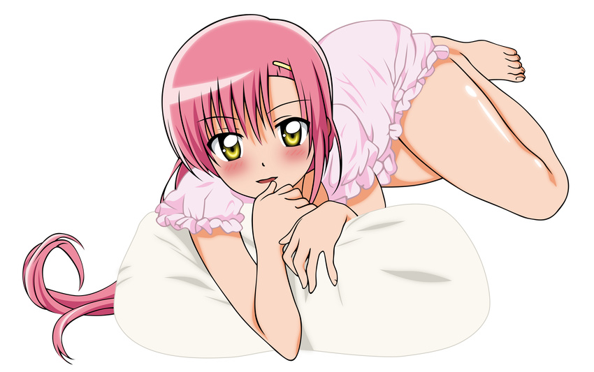 1girl absurdres blush hayate_no_gotoku hayate_no_gotoku! highres katsura_hinagiku legs long_hair photoshop pink_hair smile thighs vector_trace yellow_eyes