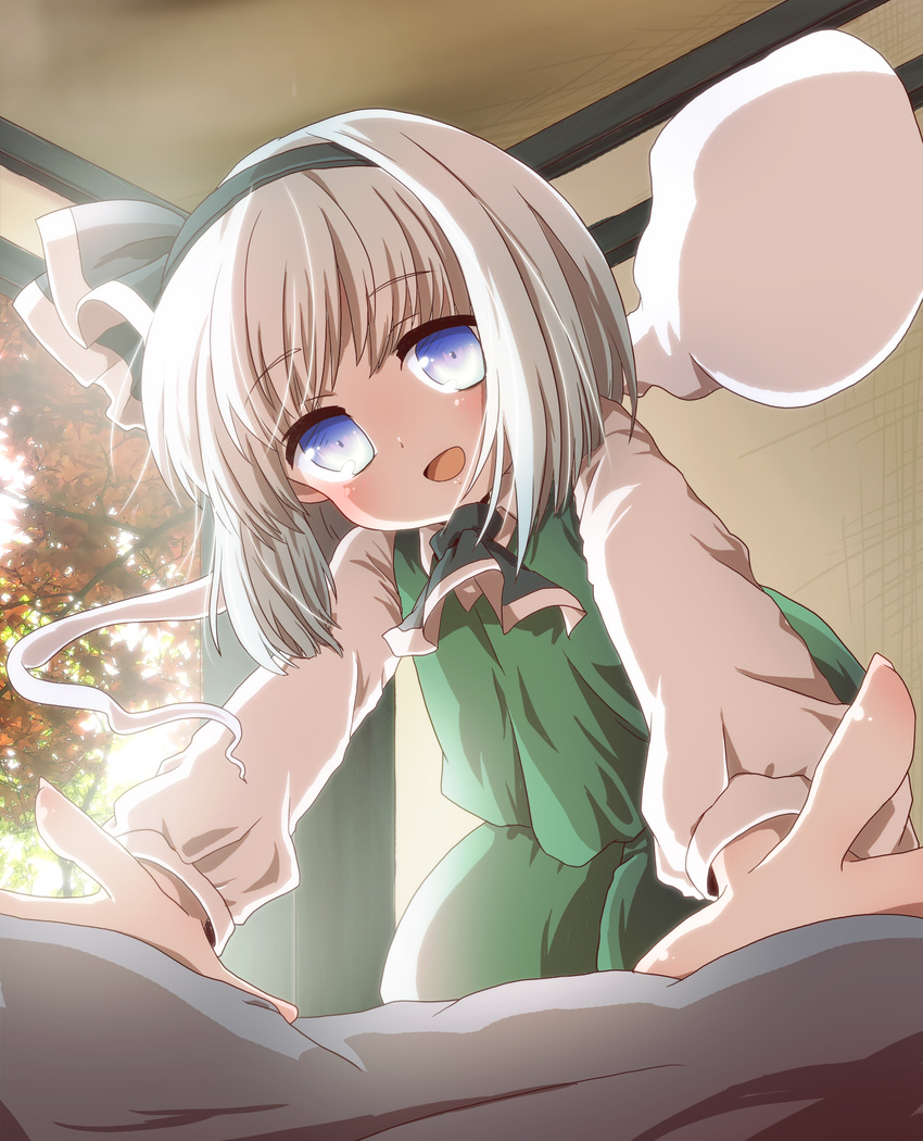 :d bad_id bad_pixiv_id black_hairband blue_eyes from_below hairband highres konpaku_youmu konpaku_youmu_(ghost) kuromame_(8gou) looking_at_viewer open_mouth silver_hair smile solo touhou