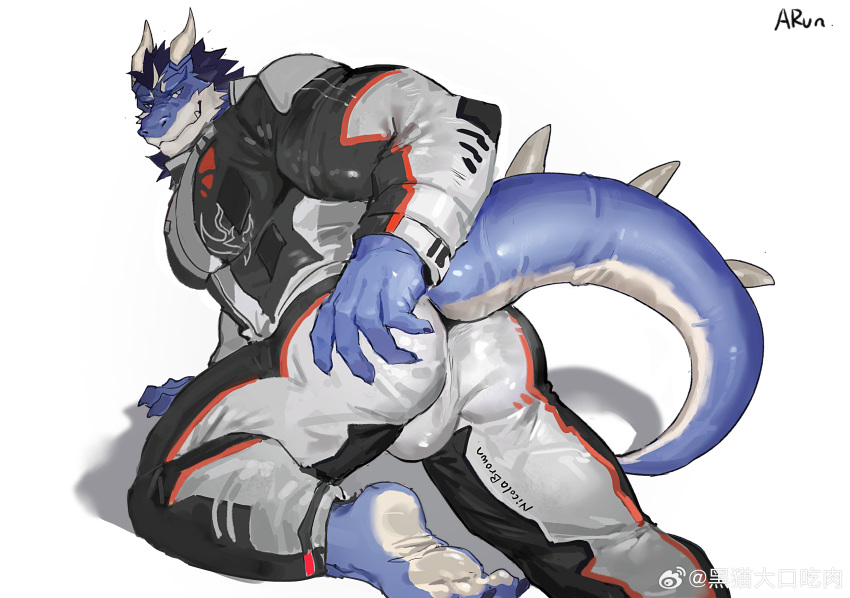 1boy absurdres bara black_bodysuit bodysuit bulge come_hither dragon_boy dragon_horns dragon_tail feet_out_of_frame from_behind furry furry_male highres horns large_hands large_pectorals looking_at_viewer male_focus mature_male muscular muscular_male original pectorals presenting presenting_ass run_(arun_six) seductive_smile smile solo tail thick_eyebrows thick_thighs thighs