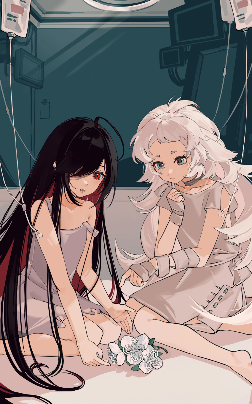 2girls absurdres ahoge alchemy_stars bandaged_arm bandaged_hand bandages black_hair blue_eyes ceiling_light chinese_commentary closed_mouth dawn_(alchemy_stars) eve_(alchemy_stars) feet_out_of_frame flat_chest flower hair_over_one_eye highres hospital_gown intravenous_drip laboratory long_hair marum1 monitor multiple_girls on_bed open_mouth pointing red_eyes seiza sitting smile teeth very_long_hair white_hair window yokozuwari