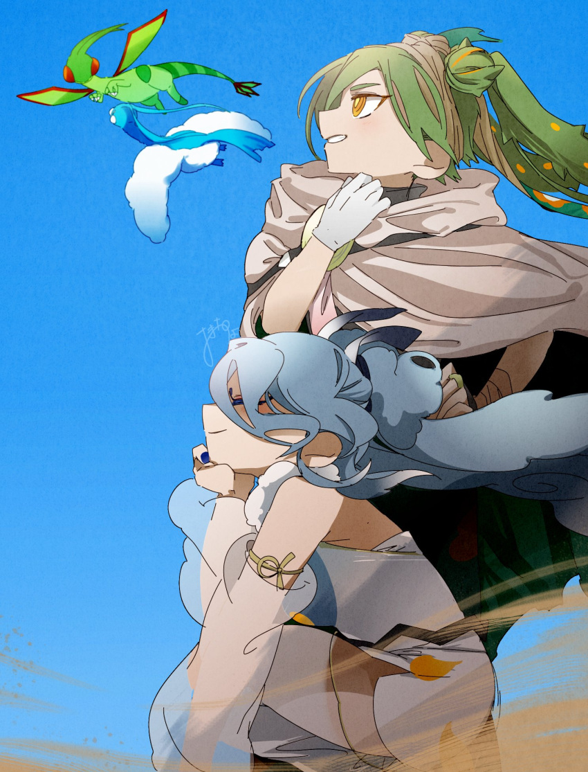 2girls altaria bird bird_tail blue_background blue_hair blue_skin chicken_curry claws closed_eyes colored_skin commentary_request detached_sleeves double_bun fluffy flygon flying_miku_(project_voltage) gloves green_hair green_skin grey_cloak ground_miku_(project_voltage) hair_bun hatsune_miku highres long_hair multiple_girls orange_eyes pokemon pokemon_(creature) project_voltage simple_background smile squatting standing tail teeth twintails vocaloid white_gloves white_sleeves wings