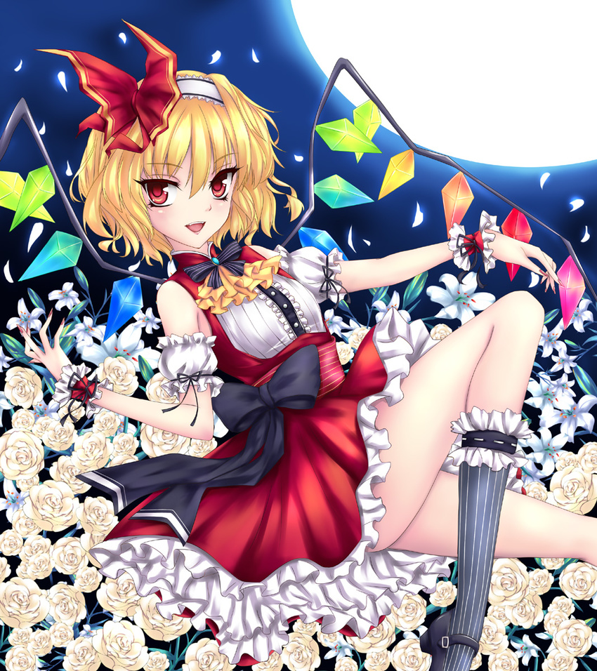 alternate_costume blonde_hair blush dress flandre_scarlet flower fred0092 highres open_mouth red_eyes rose short_hair smile solo striped striped_legwear touhou vertical-striped_legwear vertical_stripes white_flower white_rose wings wrist_cuffs