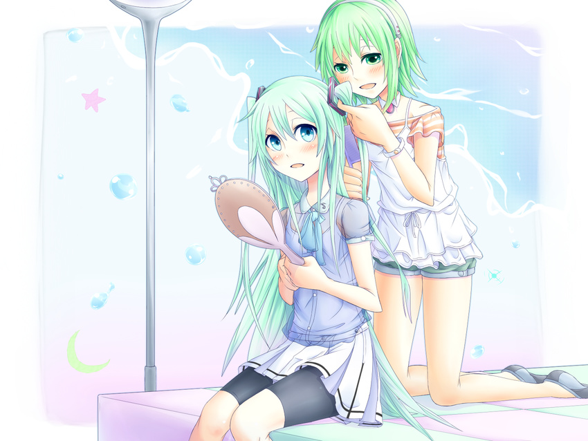 bad_id bad_pixiv_id blush bracelet comb green_hair gumi hatsune_miku highres jewelry long_hair mirror multiple_girls sakakidani very_long_hair vocaloid