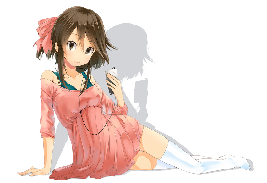 brown_eyes brown_hair digital_media_player dress hair_ribbon highres looking_at_viewer lying on_side original ribbon short_hair smile solo thighhighs white_legwear yae_(mono110)