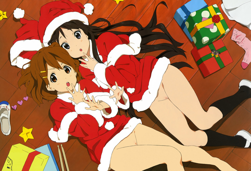 azusa_nakano christmas k-on! tagme yui_hirasawa