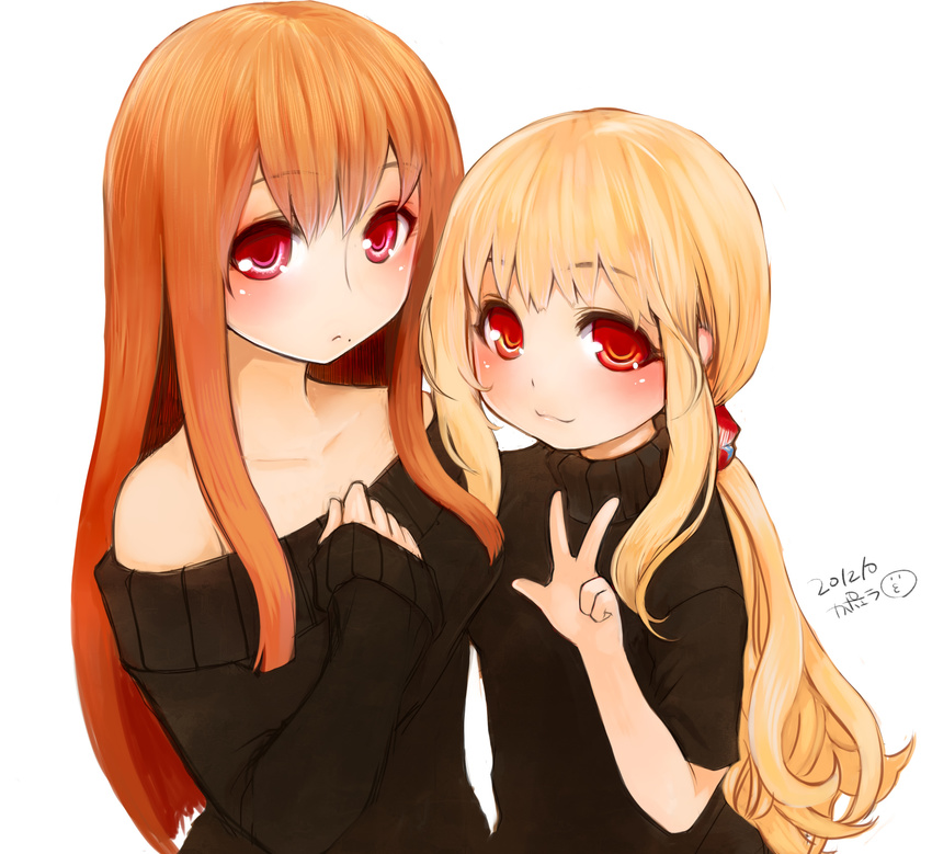 2girls :3 artist_name bare_shoulders blonde_hair blush breasts dated h_(158cm) highres long_hair multiple_girls original payot pink_eyes ponytail red_eyes red_hair sidelocks signature simple_background sleeves_past_wrists smile v very_long_hair white_background