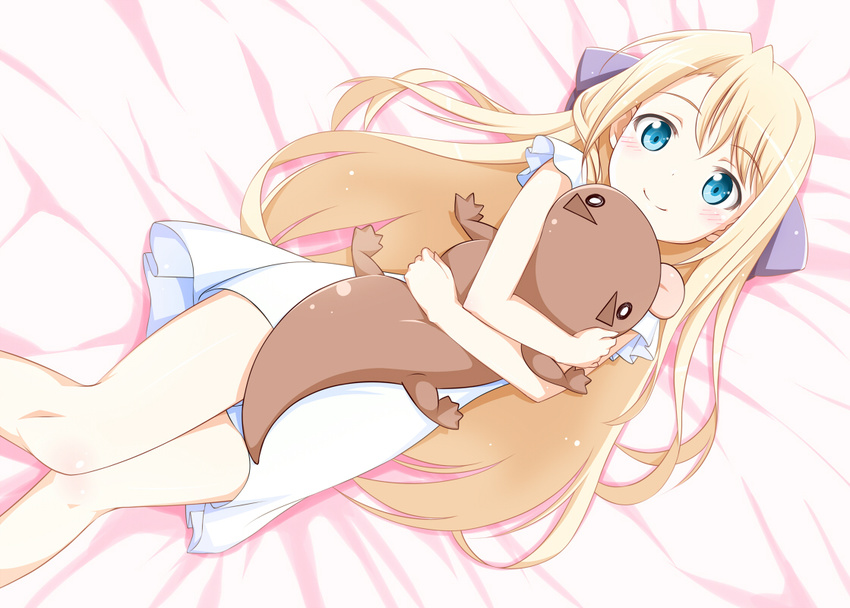 bed_sheet blonde_hair blue_eyes blush chomo_(asymmate) long_hair looking_at_viewer lying original smile solo