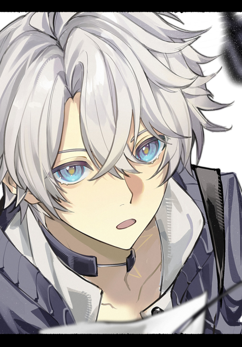 1boy antenna_hair black_choker black_jacket blue_eyes choker collared_shirt commentary highres honkai:_star_rail honkai_(series) jacket male_focus neck_tattoo parted_bangs phainon_(honkai:_star_rail) shirt short_hair simple_background solo suer2230 symbol-only_commentary tattoo white_background white_hair white_shirt