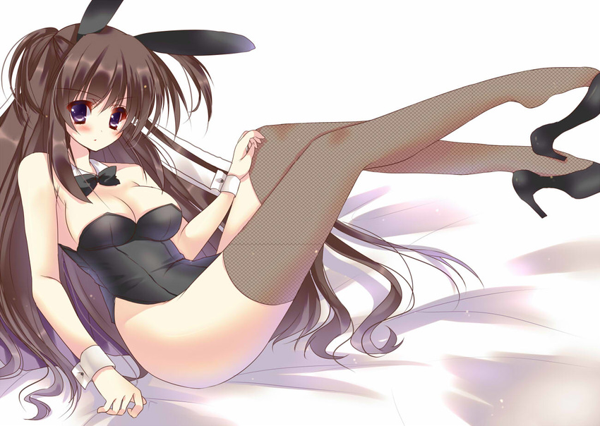 amane_ruri animal_ears breasts brown_hair bunny_ears bunny_tail bunnysuit cleavage detached_collar fishnets high_heels large_breasts legs original plantar_flexion purple_eyes shoe_dangle shoes solo tail thighhighs wrist_cuffs