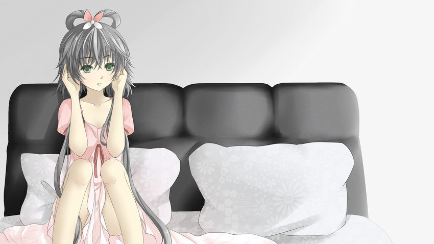 bed green_eyes grey_hair highres long_hair luo_tianyi solo vocaloid vocanese yanyan