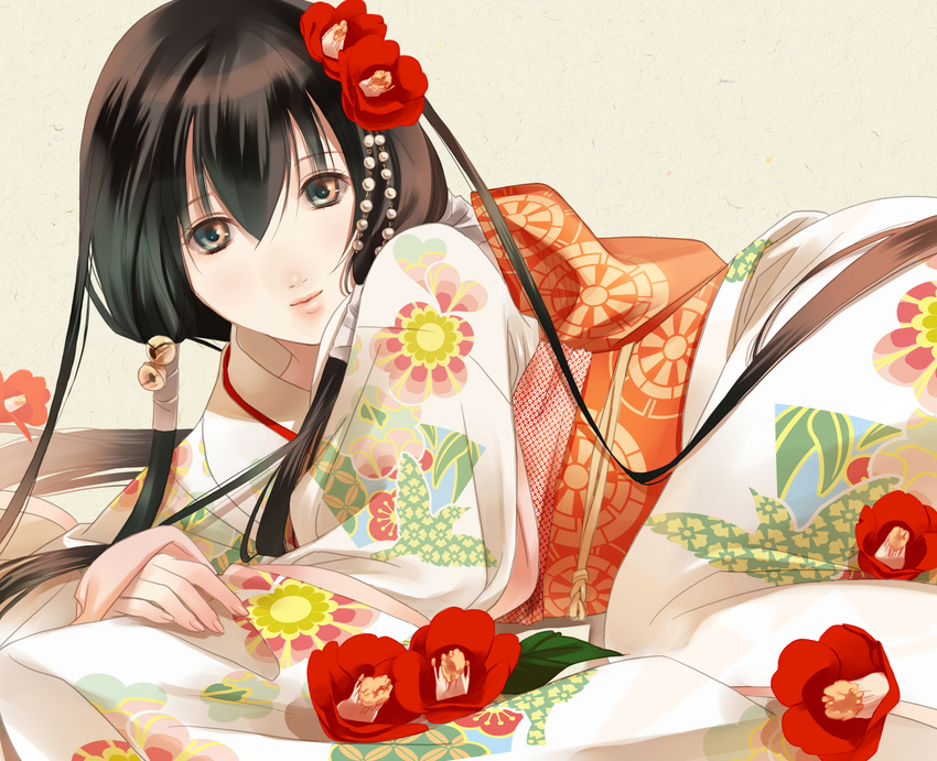 bangs bell black_hair blue_eyes camellia floral_print flower fuuchouin_kazuki genjiguruma getbackers hair_bell hair_flower hair_ornament highres hirai_chika japanese_clothes jingle_bell kimono long_hair low_twintails male_focus md5_mismatch otoko_no_ko pearl smile twintails