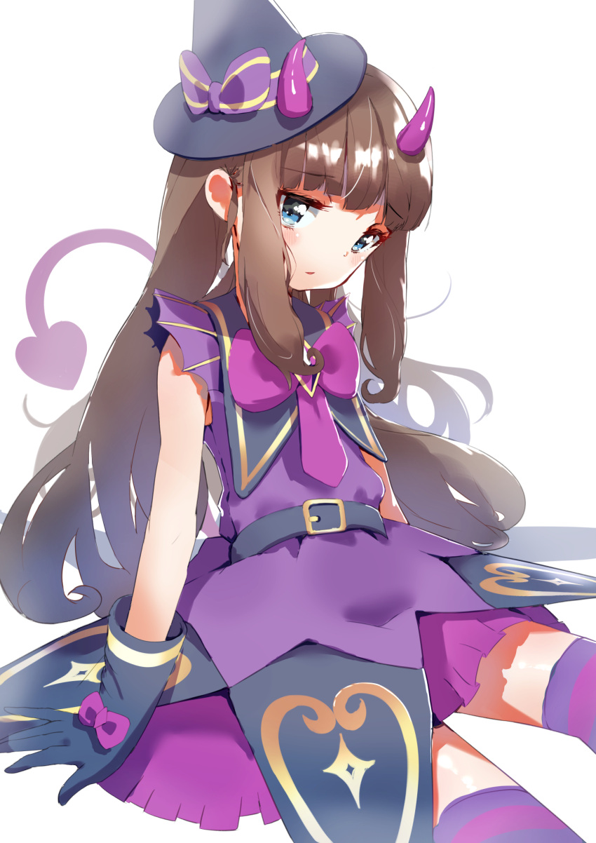 1girl arm_support belt belt_buckle black_gloves black_headwear blue_eyes blunt_bangs blush bow bowtie brown_hair buckle demon_girl demon_horns demon_tail dress gloves hair_behind_ear hat hat_bow highres horns kurosu_aroma long_hair looking_at_viewer pretty_series priority9 pripara purple_bow purple_bowtie purple_dress purple_thighhighs sidelocks simple_background sitting sleeveless sleeveless_dress smile solo striped striped_thighhighs tail thighhighs very_long_hair white_background witch_hat zettai_ryouiki