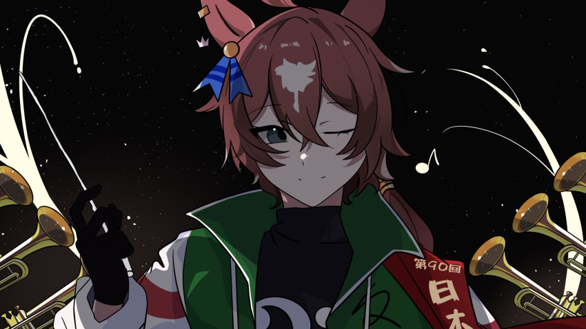 ahoge animal_ears black_gloves black_shirt brown_hair closed_mouth commentary_request ear_ornament gloves green_eyes green_jacket hair_between_eyes hair_ornament highres horse_ears horse_girl jacket kukmmo long_sleeves looking_at_viewer multicolored_hair musical_note night night_sky one_eye_closed real_life shirt short_hair sky smile star_(sky) streaked_hair sweater tastiera_(racehorse) translation_request turtleneck turtleneck_sweater umamusume white_hair