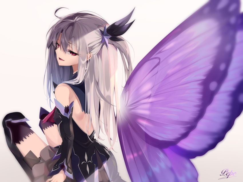 1girl ascot bare_shoulders black_dress black_footwear black_thighhighs blush boots breasts butterfly_wings detached_sleeves dress fate/grand_order fate/kaleid_liner_prisma_illya fate_(series) grey_hair hair_ornament highres illyasviel_von_einzbern insect_wings long_hair looking_at_viewer looking_back one_side_up open_mouth pei_iriya purple_skirt red_eyes sidelocks sitting skirt small_breasts smile solo testament_(fate) thigh_boots thighhighs thighhighs_under_boots wings