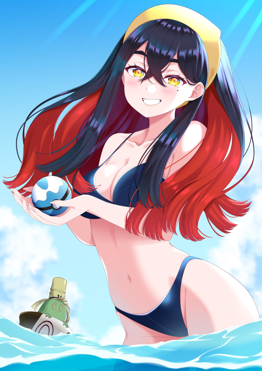 1girl absurdres alternate_costume bikini black_bikini black_hair blush breasts carmine_(pokemon) collarbone commentary_request crossed_bangs day dive_ball grin hair_between_eyes hairband highres holding holding_poke_ball mole mole_under_eye multicolored_hair navel outdoors poke_ball pokemon pokemon_(creature) pokemon_sv red_hair sinistcha sky smile ssaaggwwaa swimsuit teeth two-tone_hair wading water yellow_eyes yellow_hairband