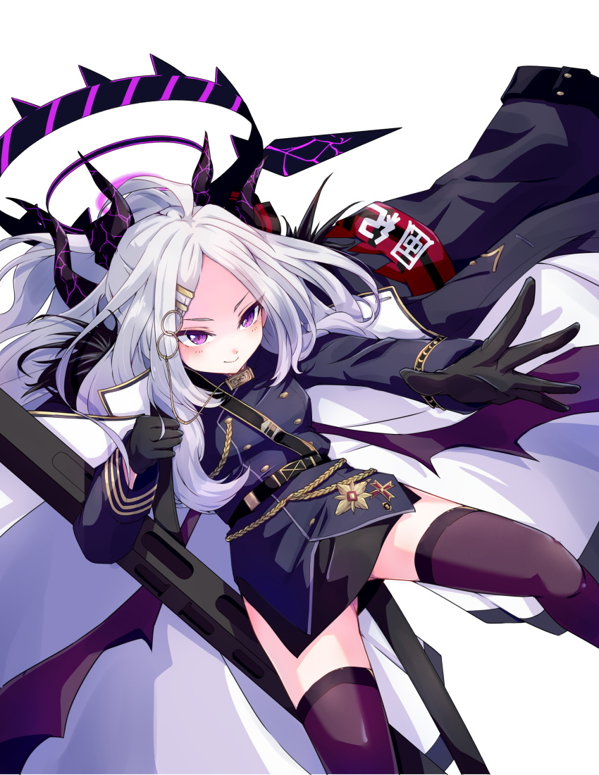 &gt;:) 1girl absurdres ahoge belt black_gloves blue_archive closed_mouth coat coat_on_shoulders demon_horns demon_wings gloves gun highres hina_(blue_archive) holding holding_weapon horns machine_gun mg42 military miniskirt mosuke1221 pencil_skirt ponytail skirt solo thigh_gap thighhighs v-shaped_eyebrows weapon white_hair wings zettai_ryouiki