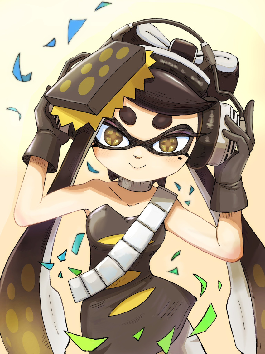 1girl bare_shoulders black_dress black_gloves black_hair blonde_hair bow-shaped_hair callie_(splatoon) closed_mouth collarbone commentary_request dress food food_on_head gloves gradient_background gradient_hair headphones highres long_hair looking_at_viewer mole mole_under_eye multicolored_hair object_on_head pointy_ears smile solo splatoon_(series) splatoon_1 star-shaped_pupils star_(symbol) strapless strapless_dress sushi symbol-shaped_pupils tara_sli tentacle_hair thick_eyebrows two-tone_hair white_background yellow_eyes