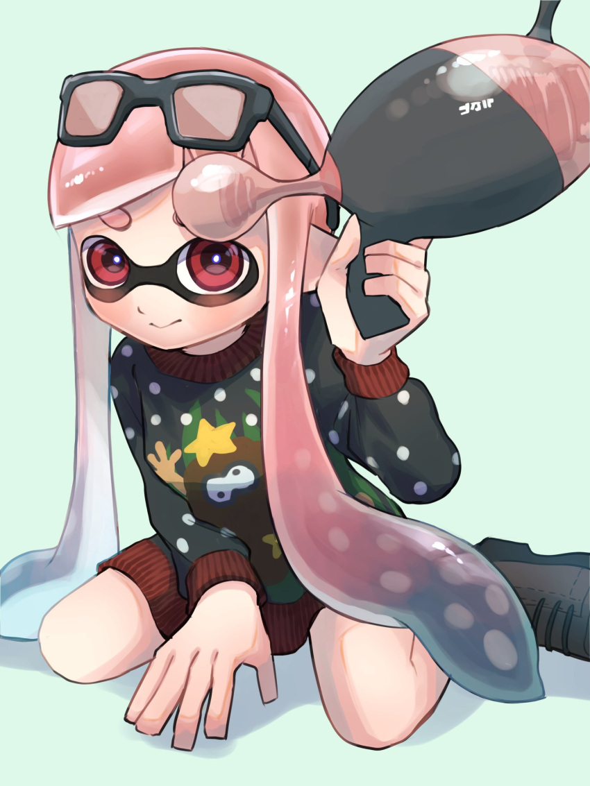 1girl aqua_background black-framed_eyewear black_sweater blue_hair closed_mouth commentary_request gradient_hair gun highres holding holding_gun holding_weapon inkling inkling_girl inkling_player_character long_hair luna_blaster_(splatoon) multicolored_hair nastar_r0 pink_hair pointy_ears print_sweater red_eyes simple_background sitting smile solo splatoon_(series) splatoon_3 sweater tentacle_hair thick_eyebrows two-tone_hair weapon