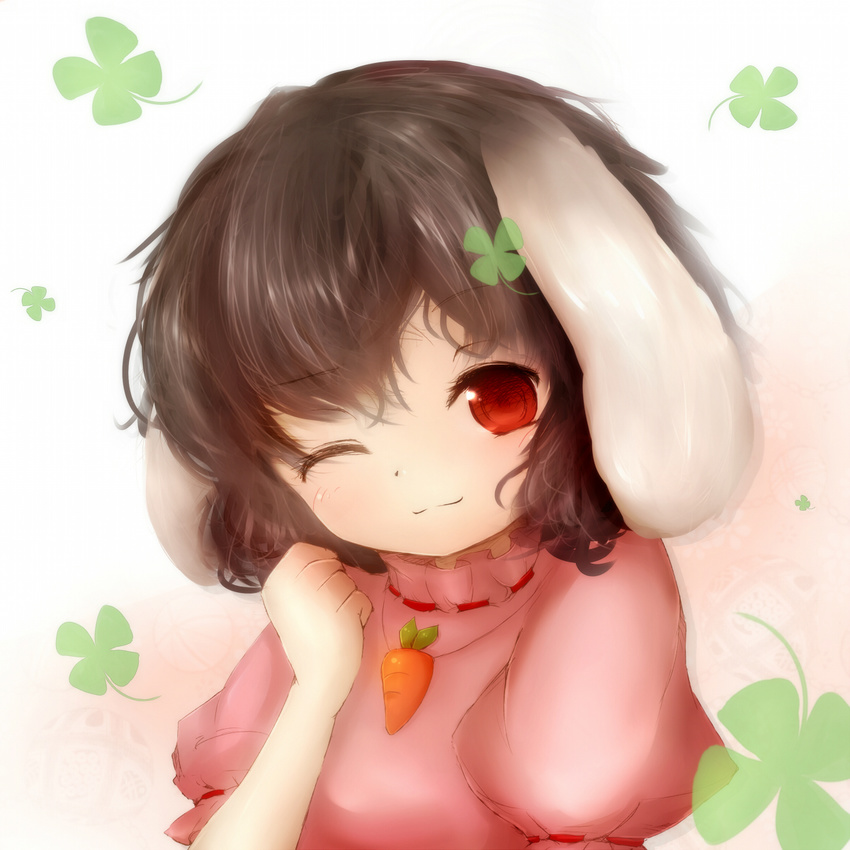 ;3 amanojaku animal_ears bad_id bad_pixiv_id black_hair blouse bunny_ears carrot clenched_hand clover four-leaf_clover gradient gradient_background highres inaba_tewi jewelry light_smile looking_at_viewer one_eye_closed pendant puffy_short_sleeves puffy_sleeves red_eyes short_hair short_sleeves simple_background solo touhou upper_body