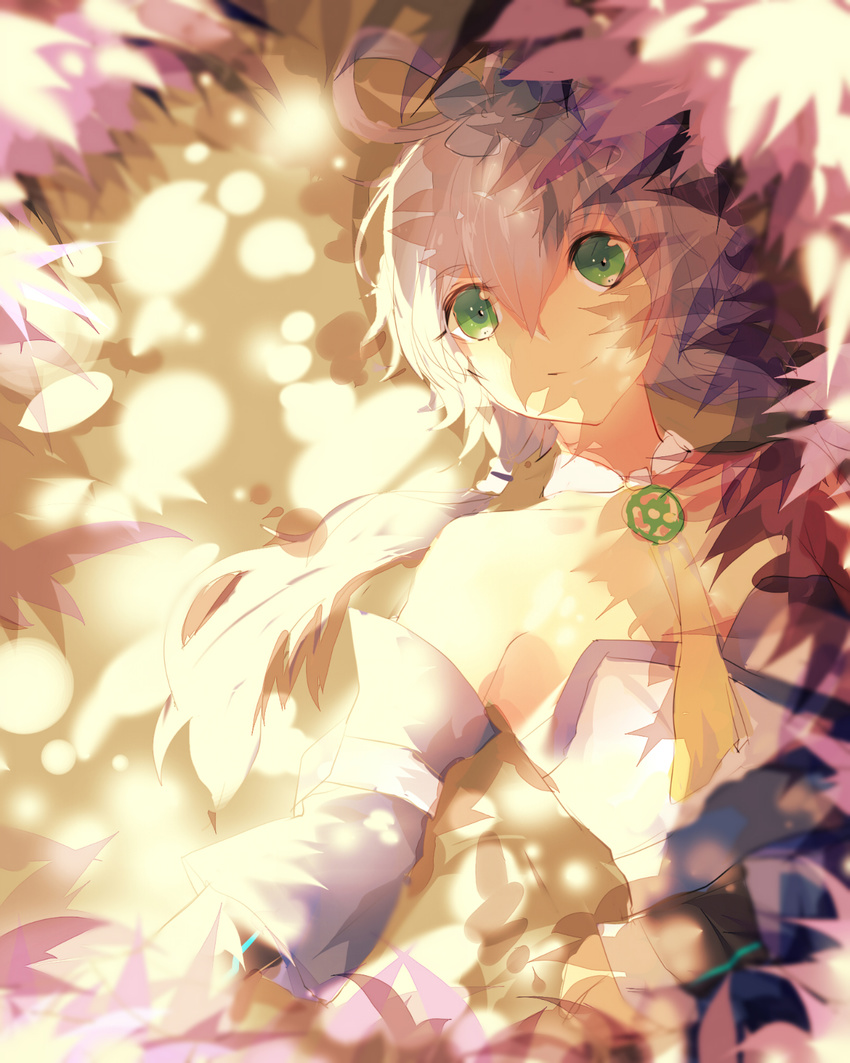 bad_id bad_pixiv_id bare_shoulders detached_sleeves green_eyes hair_rings hair_tubes highres leaf luo_tianyi lying madao smile solo vocaloid vocanese