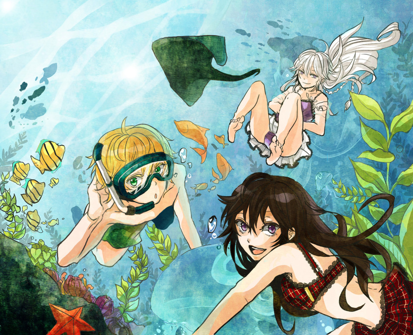 2girls alice_(pandora_hearts) bad_id bad_pixiv_id barefoot bikini blonde_hair brown_hair diving diving_mask diving_mask_on_eyes fish freediving green_eyes long_hair multiple_girls ocean oz_vessalius pandora_hearts purple_eyes short_hair snorkel stingray swimming swimsuit underwater water white_hair will_of_the_abyss