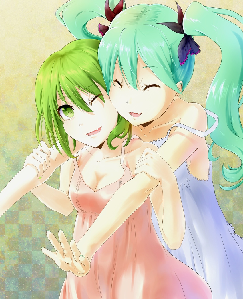 closed_eyes fang green_eyes green_hair gumi hatsune_miku highres long_hair multiple_girls nail_polish one_eye_closed short_hair strap_slip sue_(frederica--bernkastel) twintails vocaloid