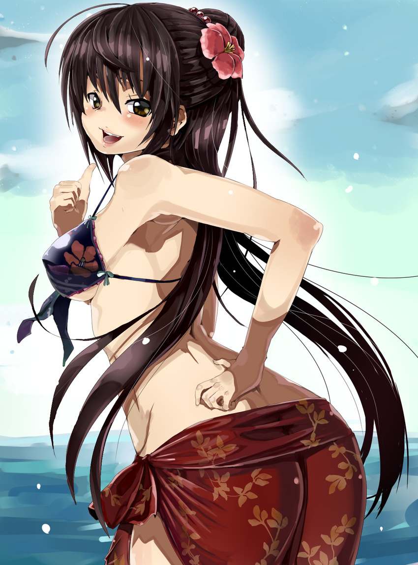 beach bikini black_hair brown_eyes character_request copyright_request flower from_behind hair_flower hair_ornament highres iyoda_mato long_hair looking_back ocean ponytail print_sarong red_sarong sarong solo swimsuit thumbs_up water