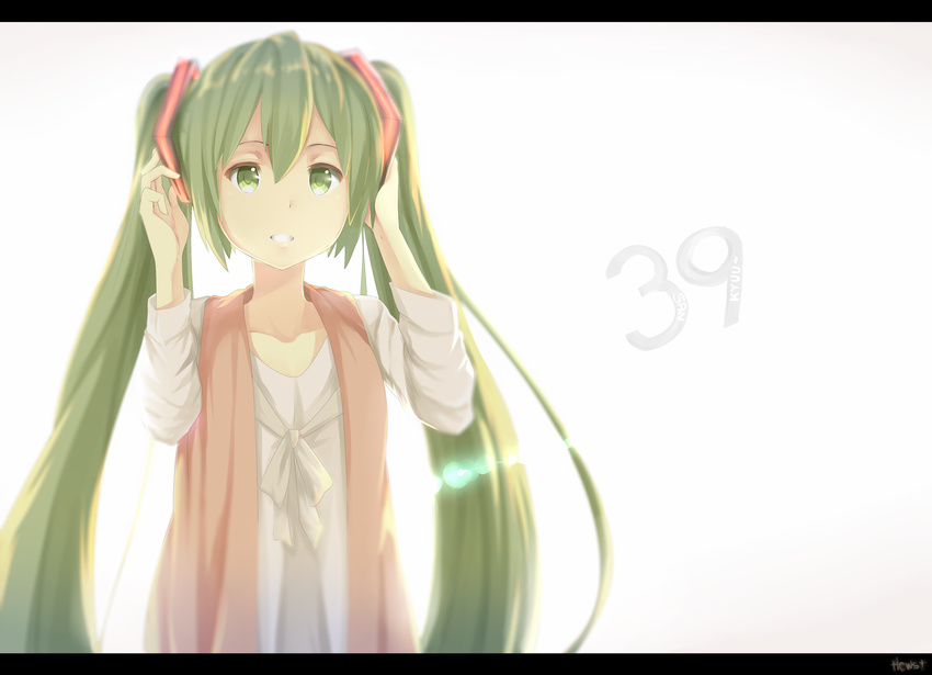 39 commentary green_eyes green_hair hatsune_miku hews_hack highres letterboxed long_hair solo twintails vocaloid white_background