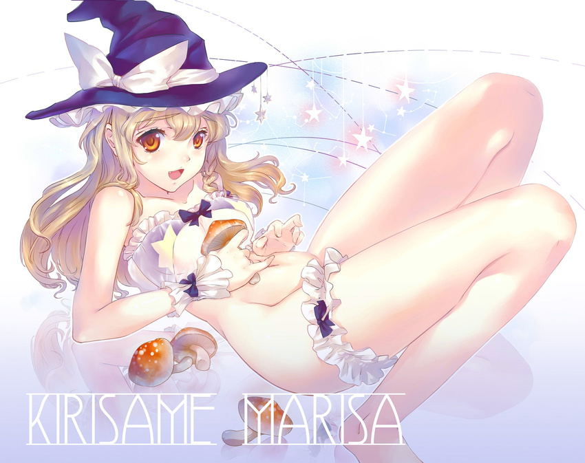 :d bandeau barefoot blonde_hair bottomless breasts cleavage esha fang hat highres kirisame_marisa leg_garter legs long_hair medium_breasts mushroom no_panties open_mouth orange_eyes smile solo touhou underboob witch_hat