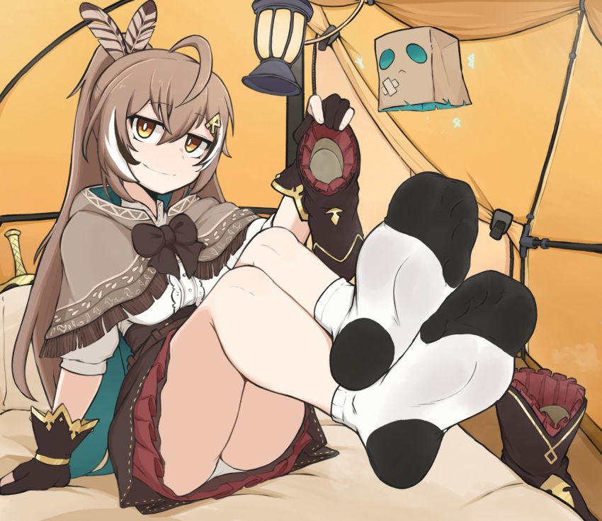 1girl ahoge arm_support bed_sheet black_gloves black_hair black_socks boots bow bowtie bright_pupils brown_bow brown_bowtie brown_eyes brown_hair closed_mouth crossed_ankles double-parted_bangs feather_hair_ornament feathers feet foot_focus foreshortening frills full_body gloves gold_trim hair_between_eyes hair_ornament highres holding holding_boots holding_clothes holding_footwear hololive hood hood_down indoors knees_up legs legs_together long_hair looking_at_viewer miniskirt multicolored_hair nanashi_mumei no_shoes on_bed panties partially_fingerless_gloves ponytail sitting skirt smile socks softhanten soles streaked_hair tent toes two-tone_legwear underwear unworn_boots variant_set very_long_hair virtual_youtuber white_hair white_panties white_pupils white_socks