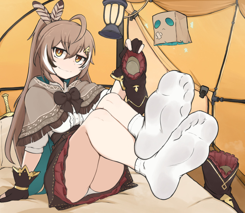 1girl ahoge arm_support bed_sheet black_gloves black_hair boots bow bowtie bright_pupils brown_bow brown_bowtie brown_eyes brown_hair closed_mouth crossed_ankles double-parted_bangs feather_hair_ornament feathers feet foot_focus foreshortening frills full_body gloves gold_trim hair_between_eyes hair_ornament highres holding holding_boots holding_clothes holding_footwear hololive hood hood_down indoors knees_up legs legs_together long_hair looking_at_viewer miniskirt multicolored_hair nanashi_mumei no_shoes on_bed panties partially_fingerless_gloves ponytail sitting skirt smile socks softhanten soles streaked_hair tent toes underwear unworn_boots variant_set very_long_hair virtual_youtuber white_hair white_panties white_pupils white_socks