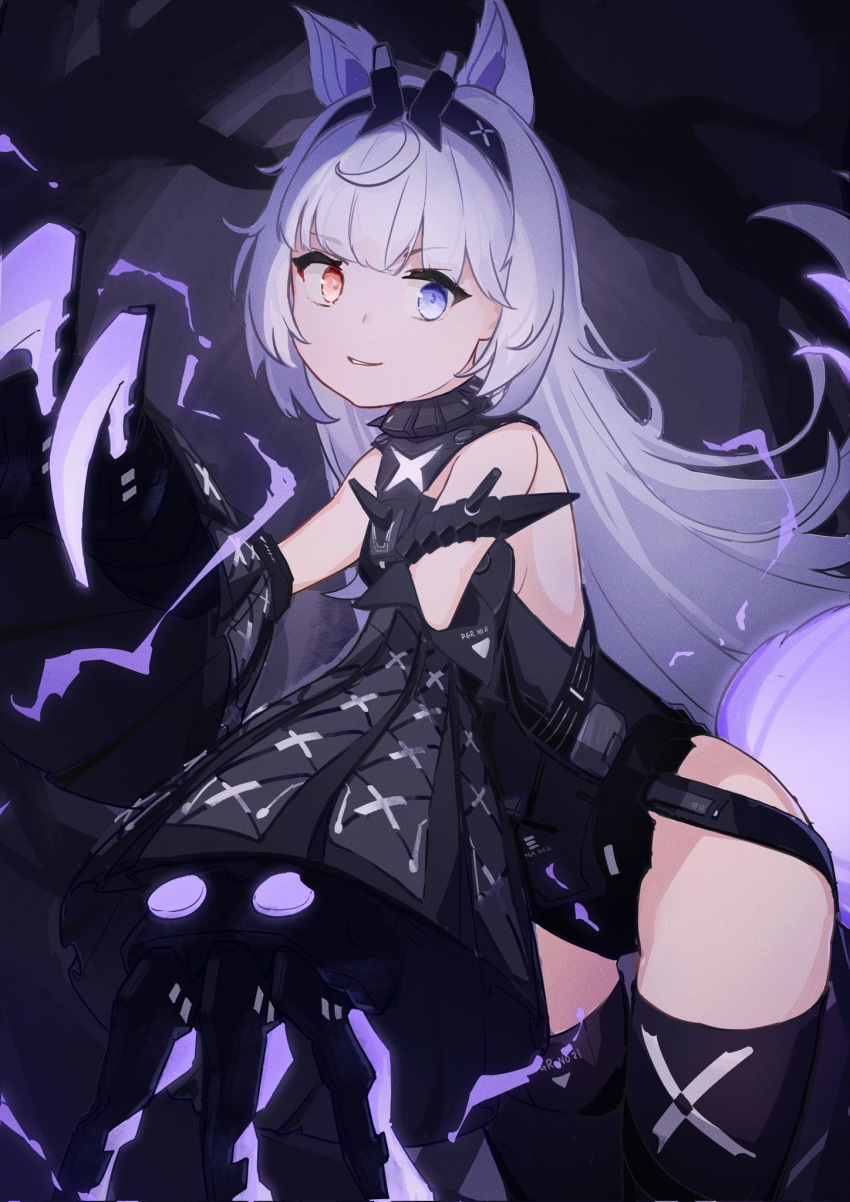 1girl ahoge animal_ears black_bodysuit black_hairband black_thighhighs blue_eyes bodysuit claw_(weapon) collared_bodysuit detached_sleeves grey_hair hair_intakes hairband heterochromia highres khanclus no.21:_feral_scent_(punishing:_gray_raven) no.21_(punishing:_gray_raven) parted_lips punishing:_gray_raven red_eyes sidelocks sleeves_past_fingers sleeves_past_wrists solo tail thighhighs weapon wolf_ears wolf_tail