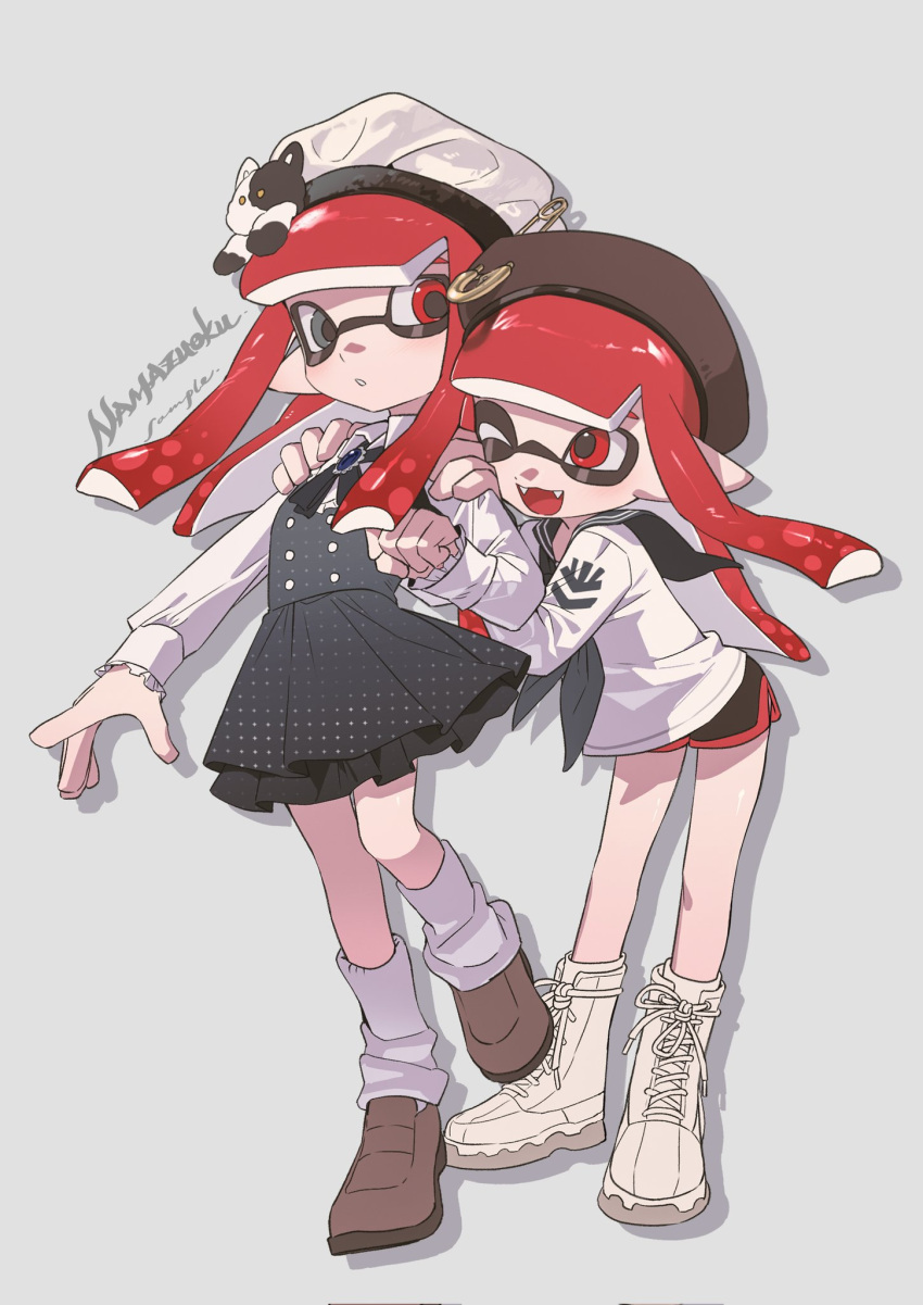 2girls artist_name beret black_shorts black_skirt boots brown_footwear brown_headwear commentary cross-laced_footwear fangs full_body grey_background grey_eyes hat heterochromia highres inkling_girl inkling_player_character leaning_forward long_hair multiple_girls namazuoku one_eye_closed open_mouth parted_lips pleated_skirt pointy_ears red_eyes red_hair red_trim sailor_collar sailor_shirt shirt shoes short_shorts shorts simple_background skirt smile splatoon_(series) standing standing_on_one_leg symbol-only_commentary tentacle_hair white_footwear white_headwear white_shirt