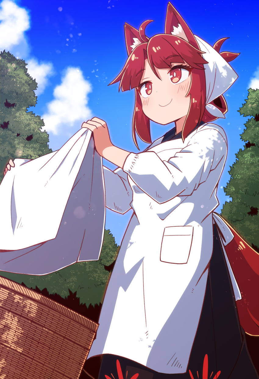 1girl ahoge animal_ears apron bandana basket black_kimono blue_sky blush closed_mouth cloud commentary_request day feet_out_of_frame fox_girl fox_tail from_below highres holding japanese_clothes kappougi kimono laundry laundry_basket long_hair long_sleeves looking_ahead original outdoors red_eyes red_hair single_hair_ring sky smile solo standing tail tree white_apron white_bandana yukinagi