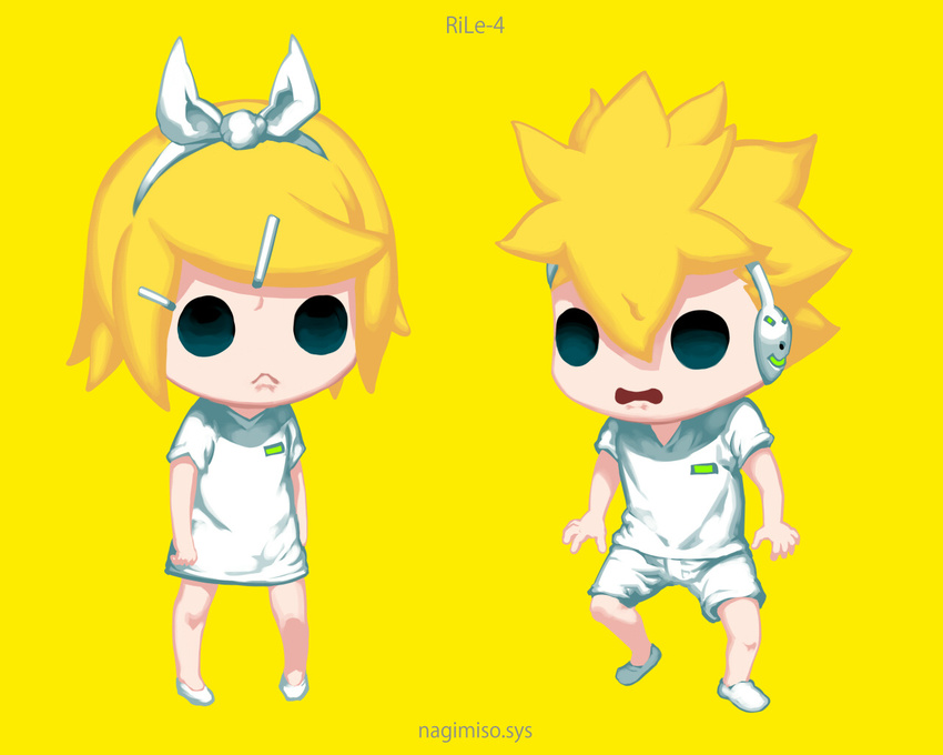 1girl blonde_hair bow headphones kagamine_len kagamine_rin nagimiso short_hair vocaloid yellow_background