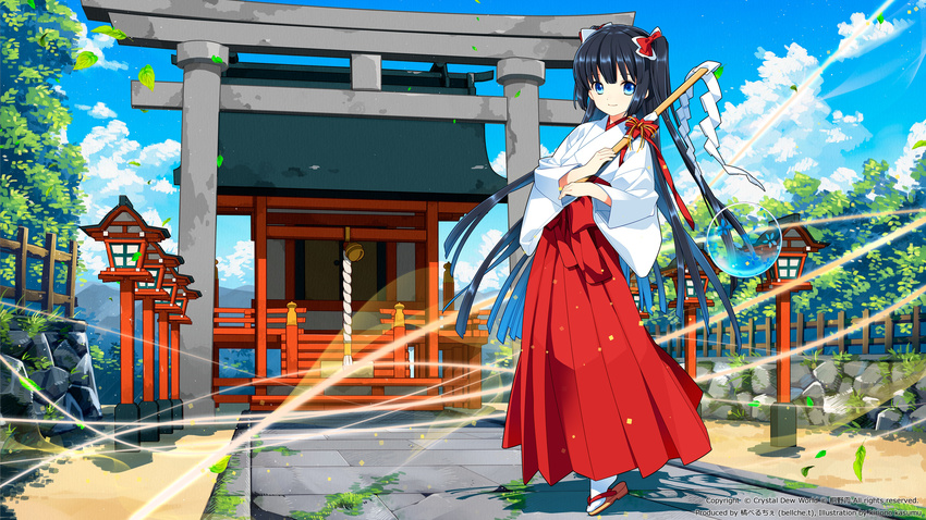 black_hair blue_eyes japanese_clothes kirino_kasumu leaves long_hair miko suishou_shizuku torii