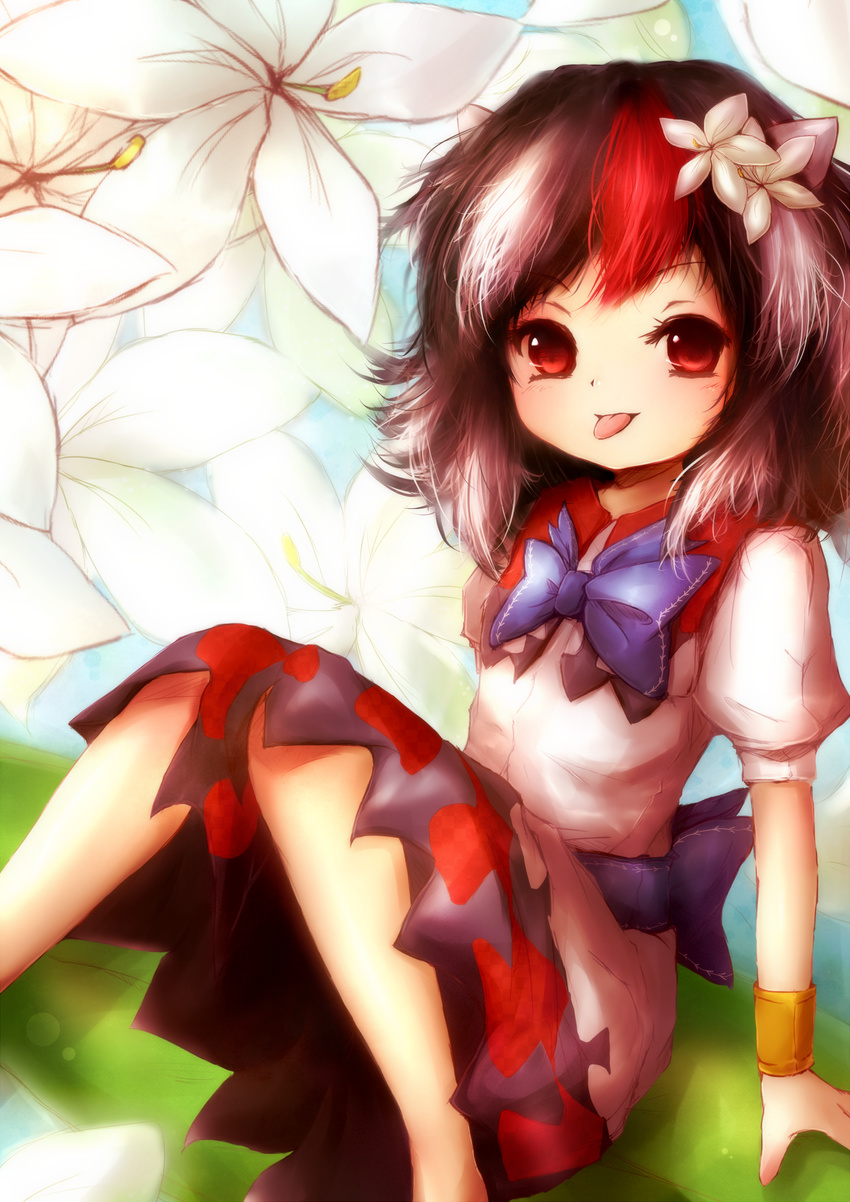 amanojaku bad_id bad_pixiv_id black_hair bow dress highres horns kijin_seija multicolored_hair puffy_short_sleeves puffy_sleeves red_eyes red_hair short_hair short_sleeves smile solo tongue touhou white_hair wrist_cuffs