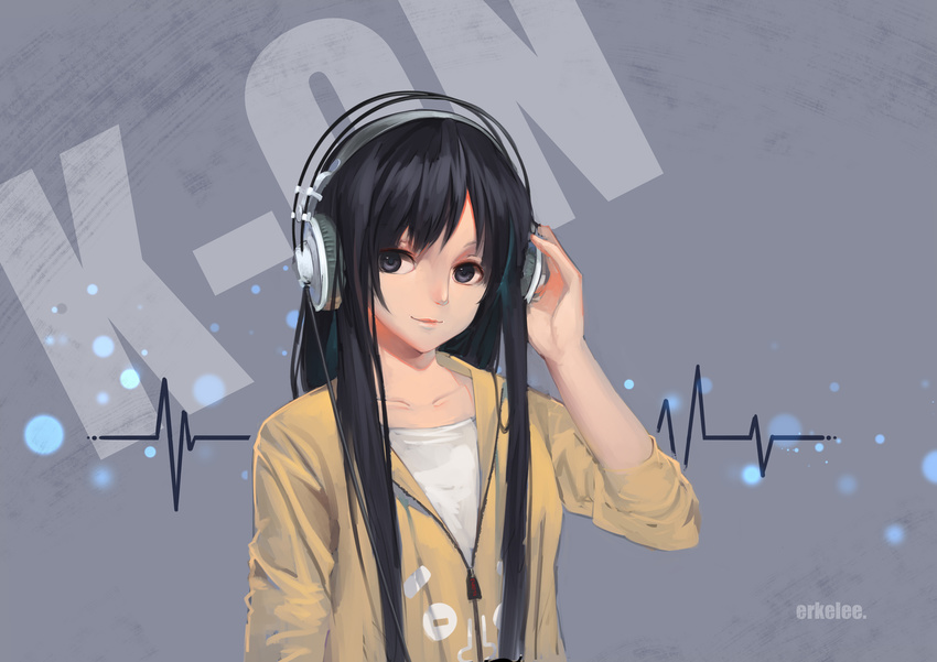 akiyama_mio black_eyes black_hair erkelee headphones k-on!