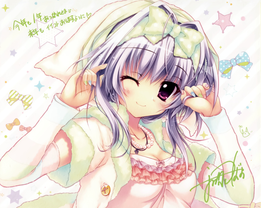 blush gray_hair hisuitei izumi_tsubasu necklace original pink_eyes signed wink