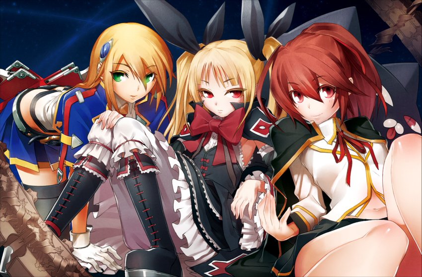 blazblue blazblue:_chronophantasma blonde_hair bloomers bow brown_hair celica_a_mercury green_eyes highres midriff multiple_girls nago noel_vermillion official_art rachel_alucard red_bow red_eyes seductive_smile smile thighhighs twintails underwear