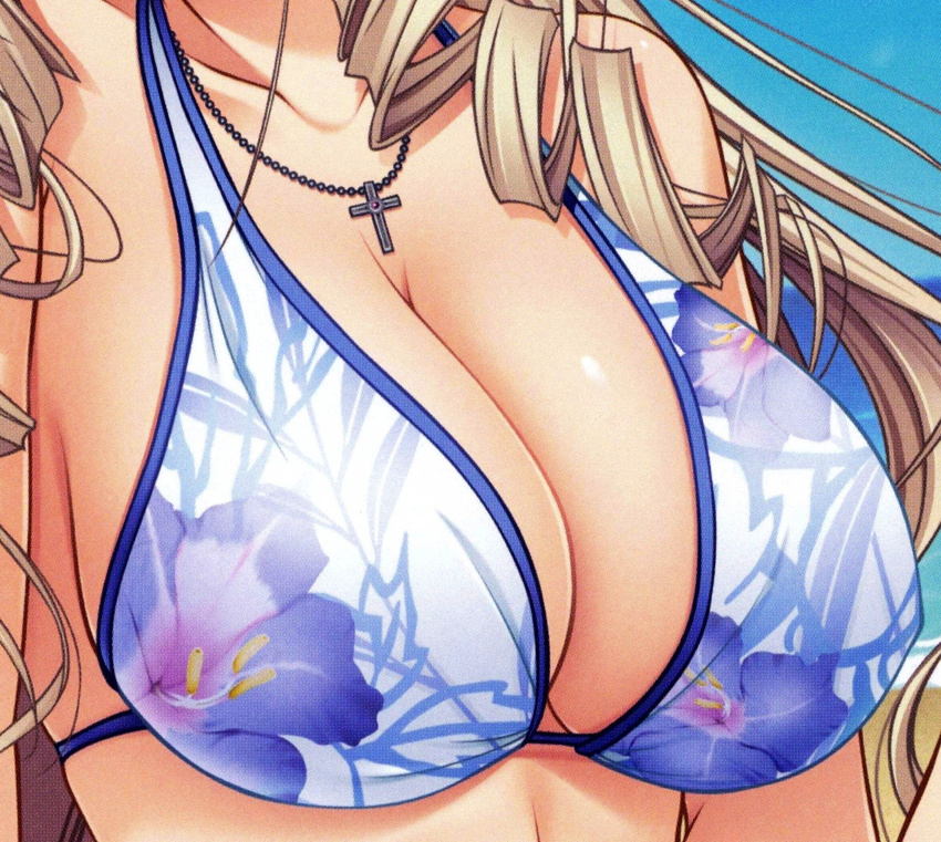 1girl bangle barefoot beach bikini blonde_hair blue_eyes bracelet breasts celia_kumani_entory cleavage close-up cloud cross drill_hair feet floral_print hair_ribbon hairband highres jewelry komori_kei large_breasts legs light_rays long_hair looking_at_viewer multiple_girls nail_polish navel one-piece_swimsuit purple_eyes ribbon risa_eostole shiny shiny_skin sitting solo sunbeam sunlight swimsuit translation_request twin_drills twintails very_long_hair walkure_romanze wariza