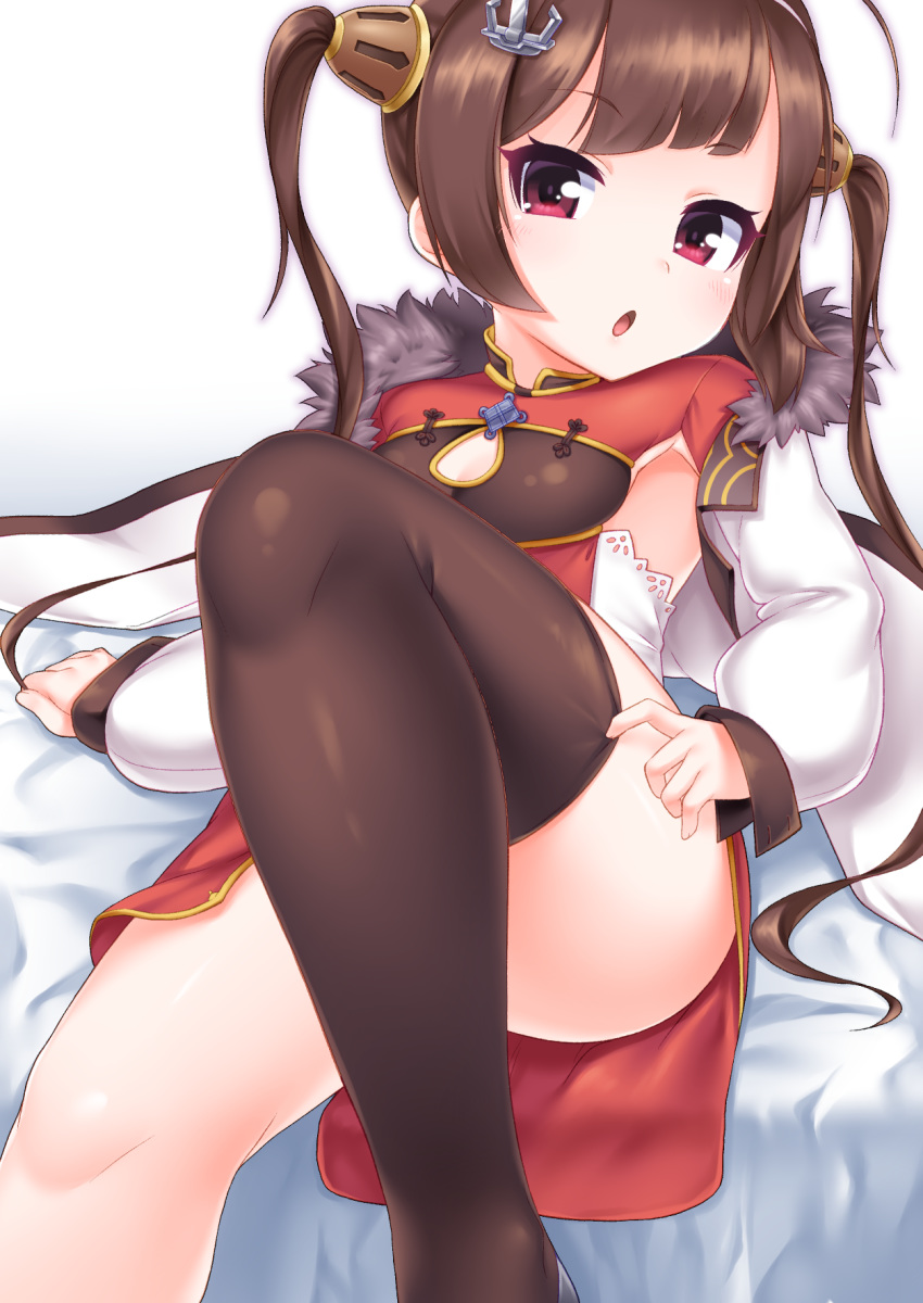 1girl ahoge anchor_hair_ornament ass azur_lane bangs bed_sheet blush breasts brown_hair brown_legwear dress eyebrows_visible_through_hair fingernails fur-trimmed_jacket fur_trim hair_ornament hairband hairpods highres jacket kirisame_mia long_hair long_sleeves looking_at_viewer open_clothes open_jacket parted_lips pelvic_curtain pillow ping_hai_(azur_lane) puffy_long_sleeves puffy_sleeves red_dress red_eyes sidelocks sleeves_past_wrists small_breasts solo thighhighs twintails very_long_hair white_background white_hairband white_jacket