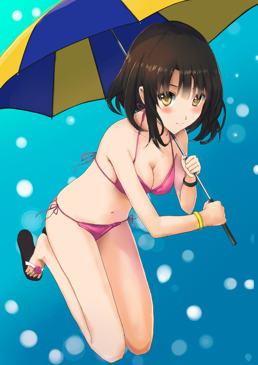 absurdres bangs bikini blush bracelet breasts brown_hair cleavage flip-flops full_body highres jewelry katou_megumi long_legs looking_at_viewer medium_breasts mouse_(frankhell) navel pink_bikini race_queen saenai_heroine_no_sodatekata sandals short_hair side-tie_bikini smile swimsuit umbrella yellow_eyes