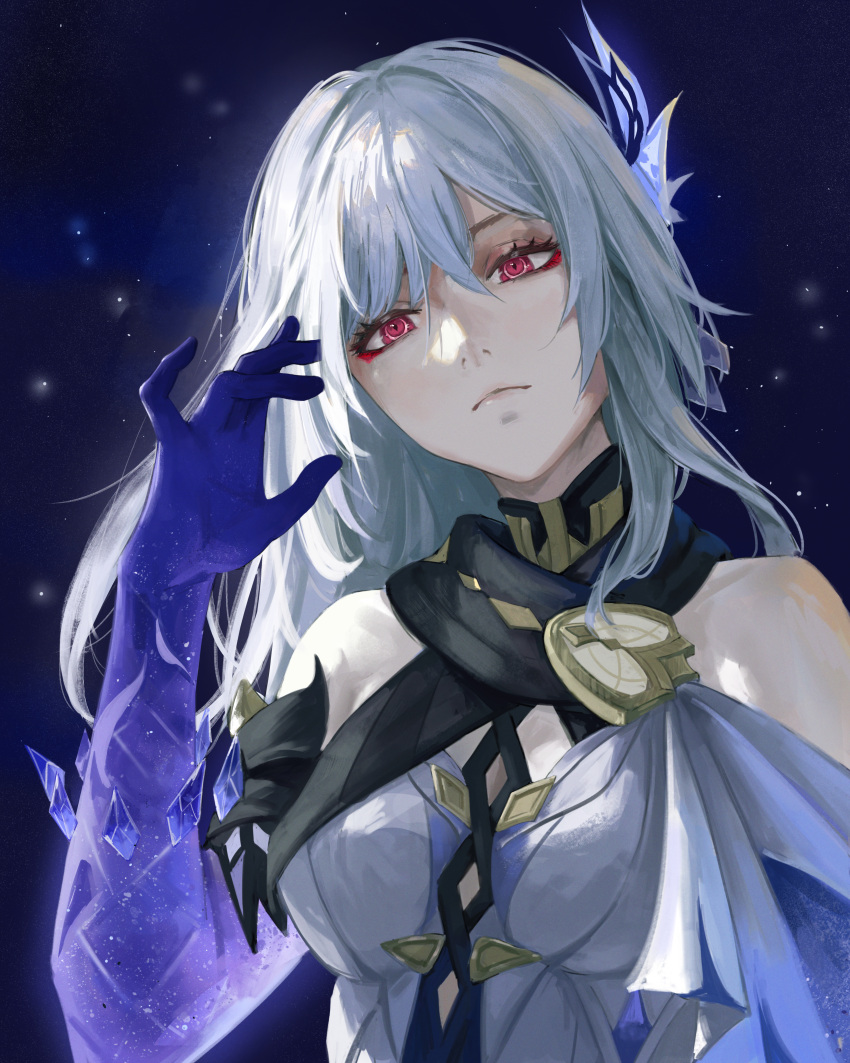 1girl absurdres bare_shoulders butterfly_hair_ornament closed_mouth commentary detached_sleeves genshin_impact gradient_gloves gradient_sleeves grey_hair hair_ornament head_tilt highres long_hair luxearte purple_sleeves red_eyes skirk_(genshin_impact) sky solo star_(sky) starry_sky