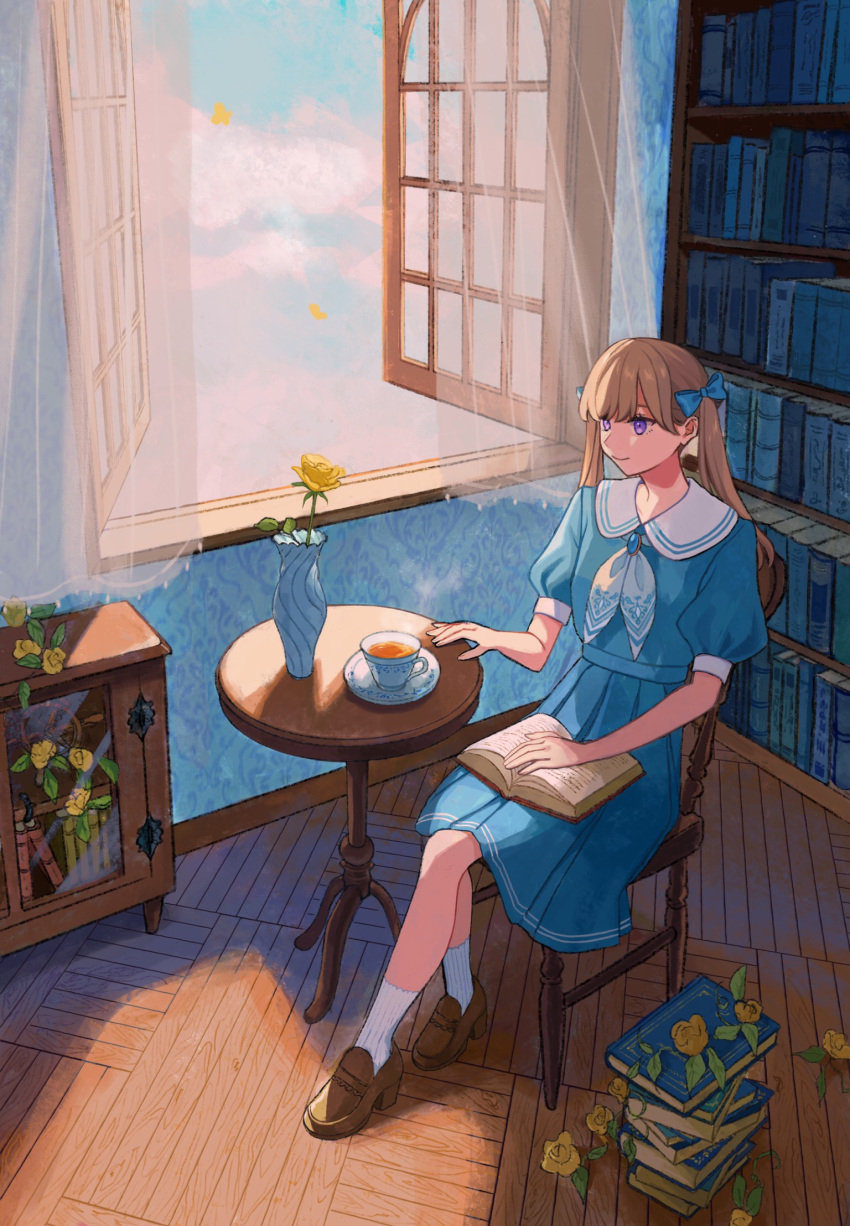 1girl blonde_hair blue_bow blue_dress book book_stack bookshelf bow cabinet closed_mouth crossed_legs cup curtains day dress dyuba000 flower hair_bow highres indoors loafers long_hair open_book open_window original plate puffy_sleeves purple_eyes rose sailor_collar shoes sitting smile socks solo sunlight table teacup twintails vase wallpaper_(object) white_sailor_collar white_socks window windowsill yellow_flower yellow_rose
