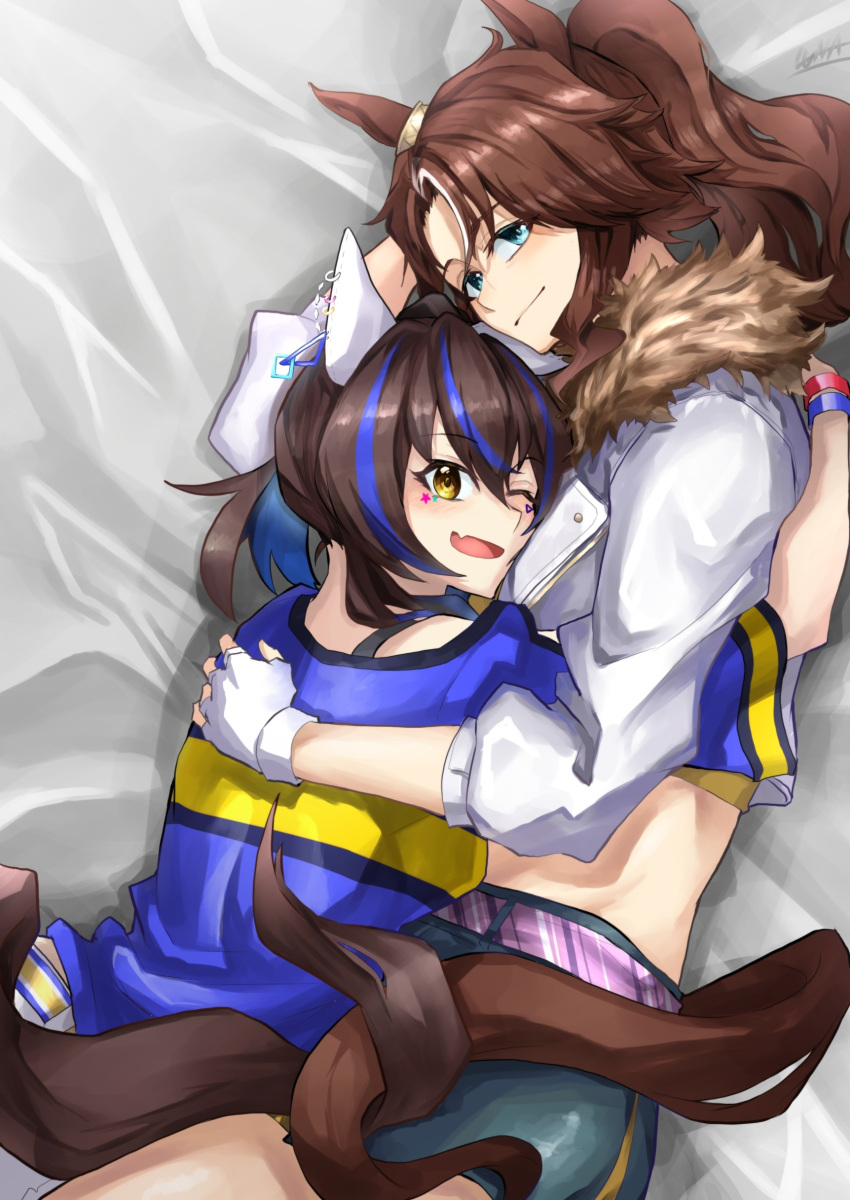 2girls ;) absurdres animal_ears belt blue_hair blue_shirt bracelet breasts brown_hair cellphone crop_top daitaku_helios_(umamusume) ear_covers green_eyes green_skirt groin gyaru highres holding holding_phone horse_ears horse_girl horse_tail hug jacket jewelry long_hair long_sleeves luna_(gkluna_mas) medium_breasts mejiro_palmer_(umamusume) multicolored_hair multiple_girls navel necklace on_bed one_eye_closed phone selfie shirt short_shorts shorts simple_background skirt smartphone smile streaked_hair tail tail_wrap tied_shirt two-tone_hair umamusume white_background white_hair white_jacket yellow_belt yellow_eyes yellow_shirt