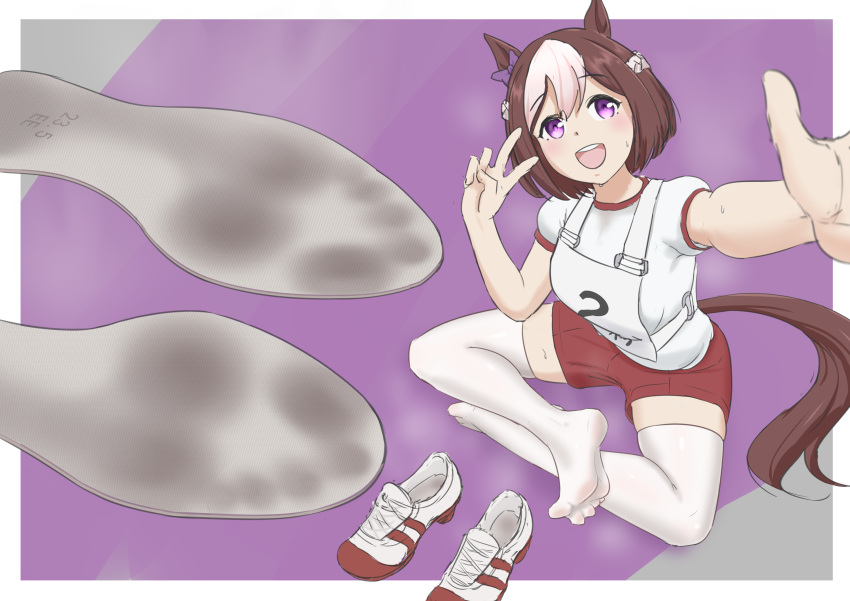 1girl absurdres animal_ears blush border bow braid breasts brown_hair commentary_request crossed_legs ear_bow feet footprints french_braid gym_uniform highres horse_ears horse_girl horse_tail indian_style looking_at_viewer medium_breasts no_shoes on_ground open_mouth original_race_uniform_(umamusume) puffy_short_sleeves puffy_sleeves purple_background purple_bow purple_eyes race_bib red_shorts shirt shoe_soles shoes short_hair short_sleeves shorts simple_background sitting smile soles solo special_week_(umamusume) tail thighhighs treadml umamusume unworn_shoes v white_border white_shirt white_thighhighs