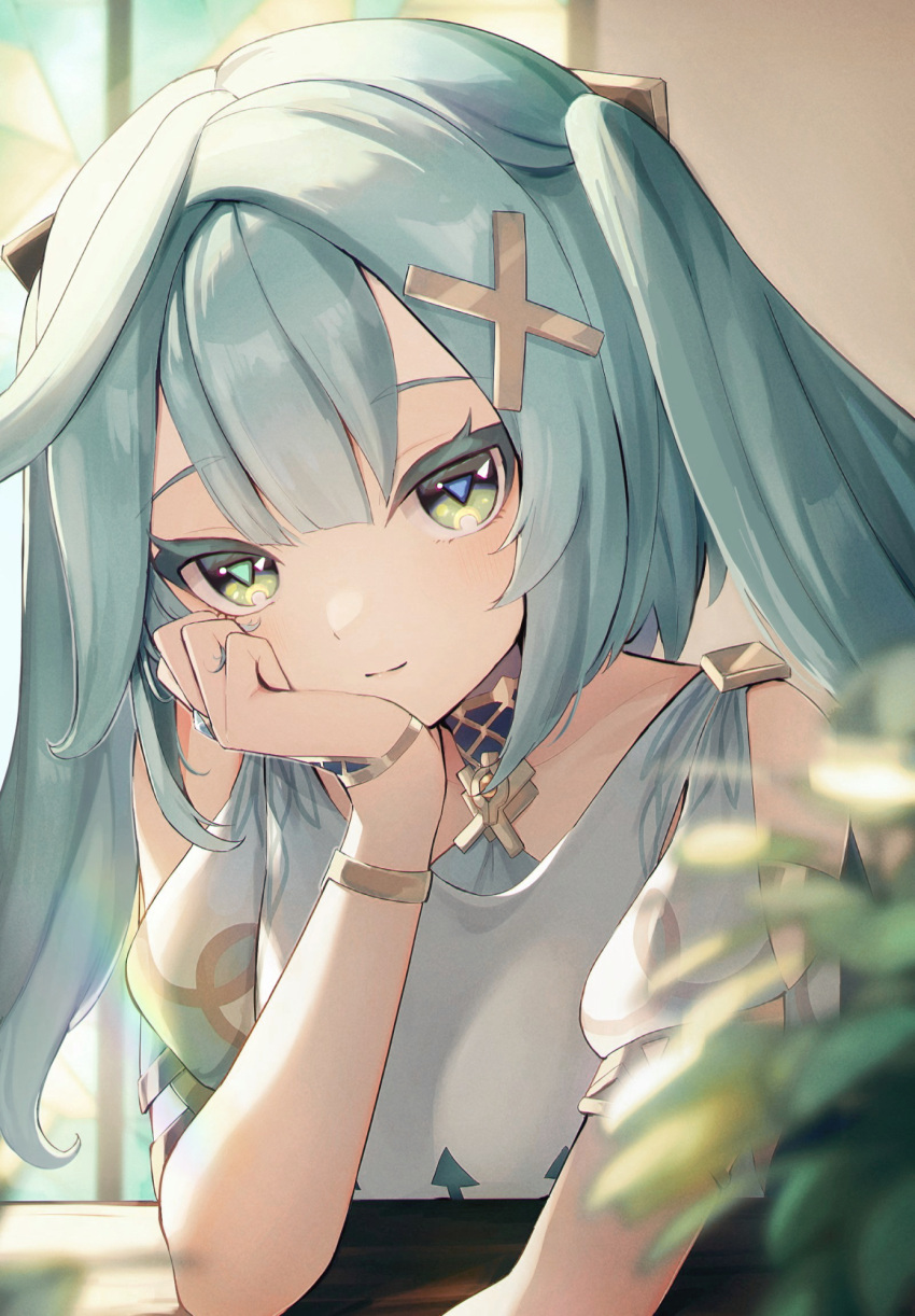 1girl aqua_eyes aqua_hair bare_shoulders bracelet clothing_cutout commentary dress faruzan_(genshin_impact) genshin_impact hair_ornament hand_up highres jewelry long_hair looking_at_viewer shoulder_cutout smile solo twintails upper_body ura_(hamburg_oniku) white_dress x_hair_ornament